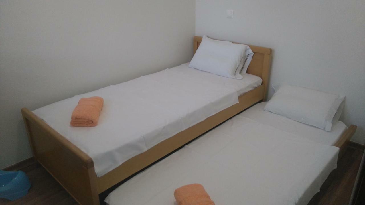 Maisonette Close To The Beach 尼基季 外观 照片
